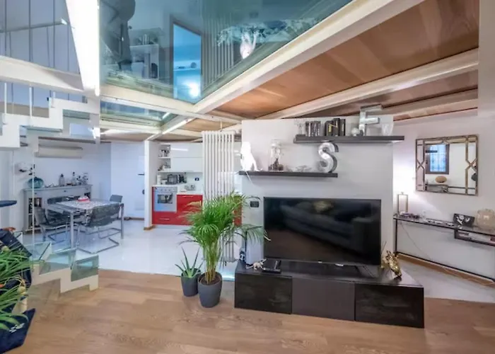 Pvr Guest House